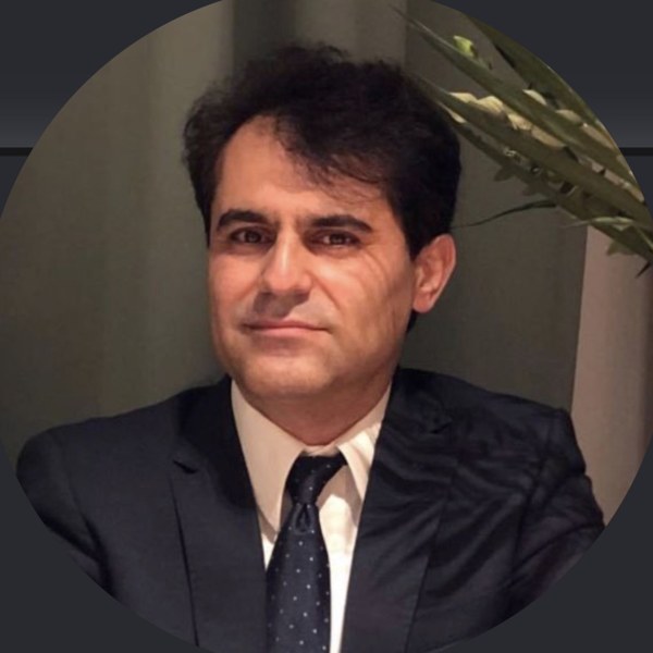Hazhir Yari, founder of Yari Immigration Services